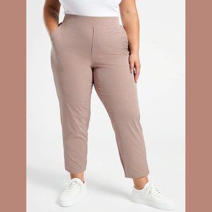 NWT NEW Athleta Brooklyn Textured Ankle Pants 18 Pink Beige Lightweight Camo